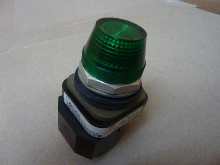 Used ALLEN BRADLEY Pilot Light 800T-P16 GREEN #30405