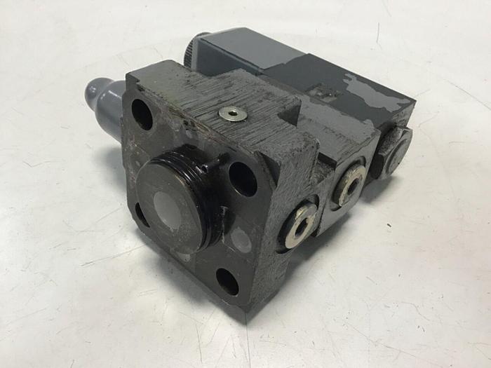 Used VICKERS Valve CVGC-3-W-125-10 #133045