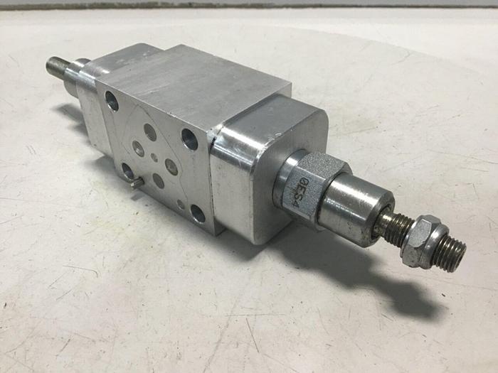 Used SUN HYDRAULICS Valve GBY-0EU4-A2 #132154