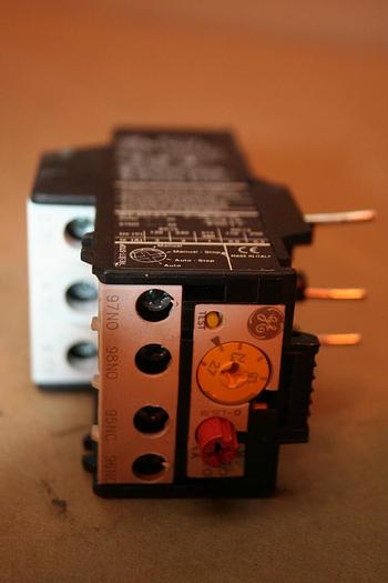 Used GENERAL ELECTRIC / GE Overload Relay RT1J Used
