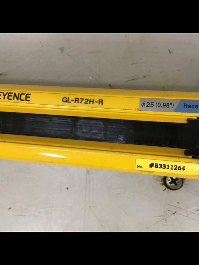 Used KEYENCE CORP Light Curtain GL-R72H-R USED
