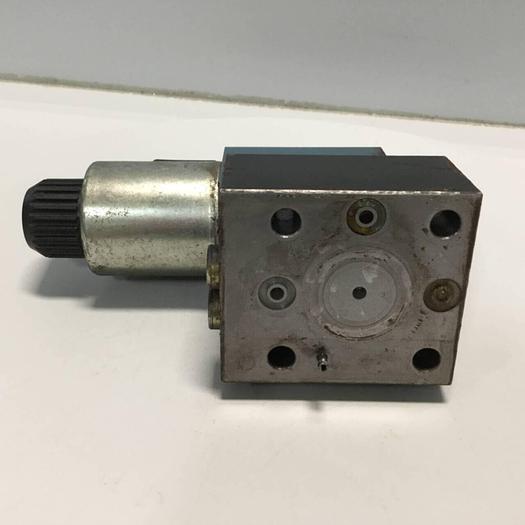 Used BOSCH Directional Valve 0 810 091 227 #97543