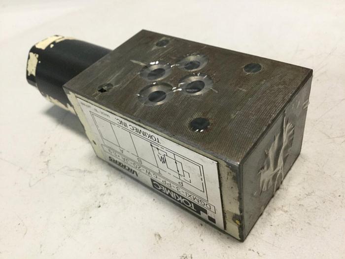 Used TOKIMEC Valve DGMXI-3-PP-CW-20-JA-S9 #104748