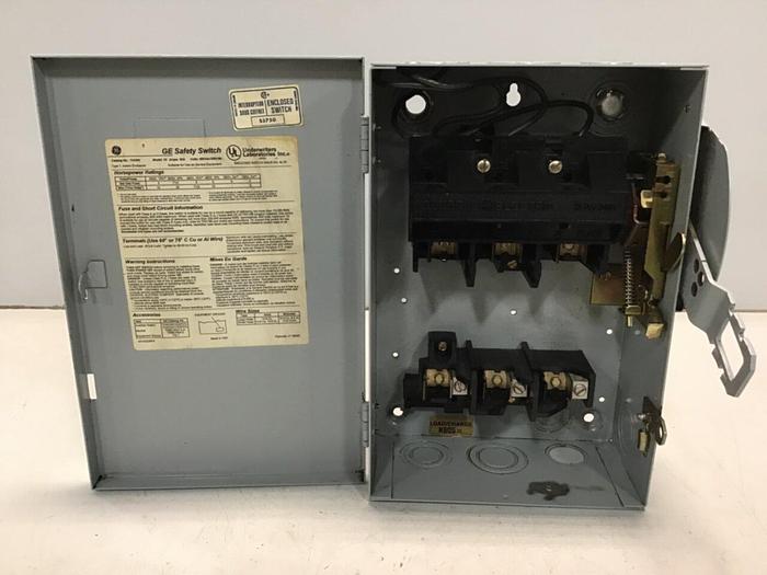Used GENERAL ELECTRIC / GE 30 Amp Safety Switch TH3361 #120468