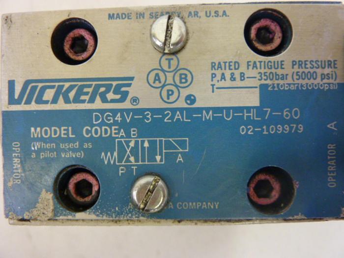 Used VICKERS Valves DG4V-3-2AL-M-U-HL7-60 #51627