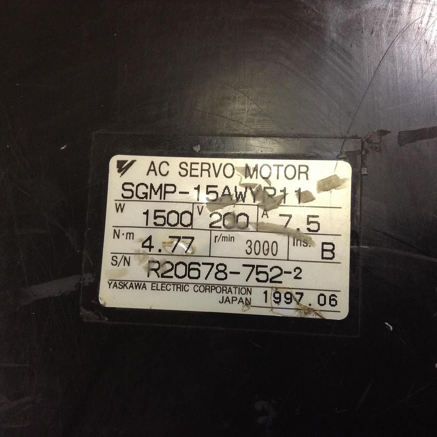 Used YASKAWA AC Servo Motor SGMP-15AWYR11 USED