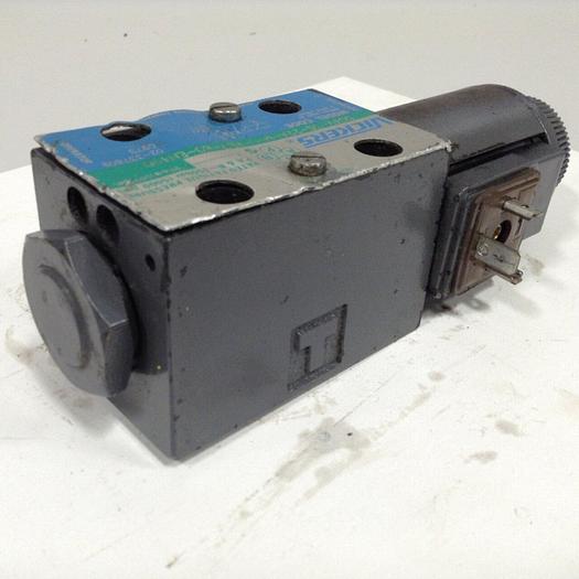 Used VICKERS Valve DG4V3S22AMUHL760EN490 Used