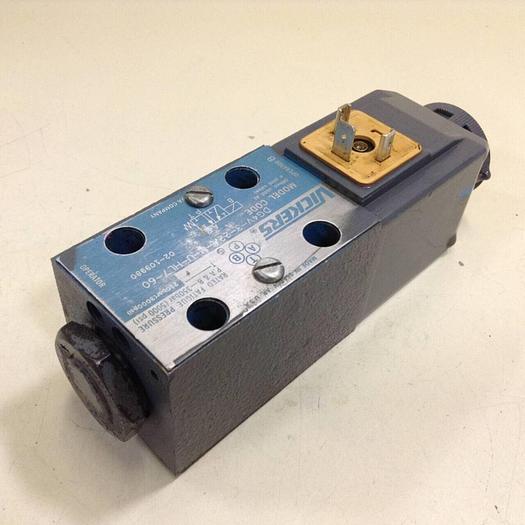 Used VICKERS Directional Hydraulic Valve DG4V322AMUHL760 Used