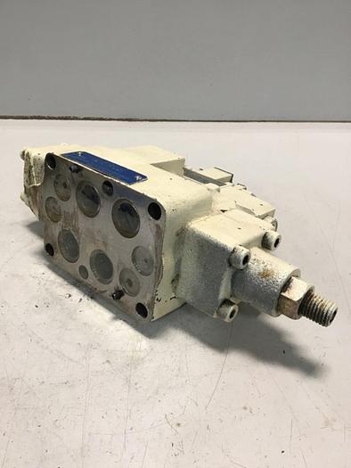 Used VICKERS Valve DG5V-H8-3C-7-T-P7-H-80-JA429 #139716