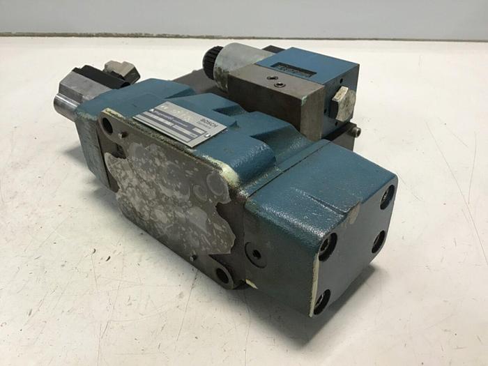 Used BOSCH SERVO Hydraulic Valve 0 811 404 607 USED