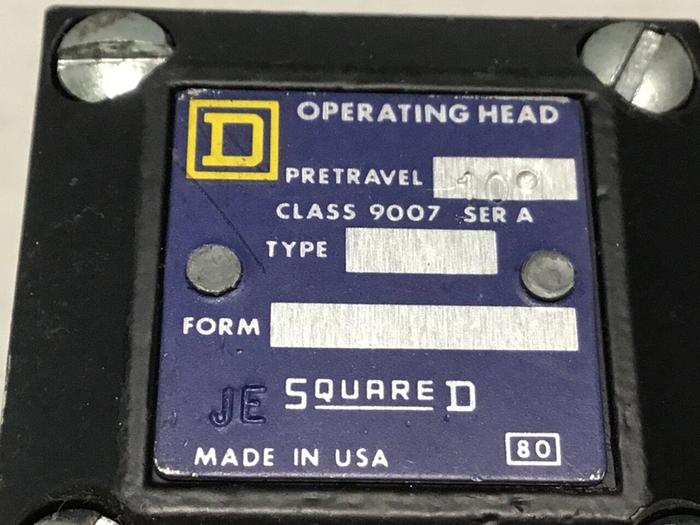 Used SQUARE D Limit Switch 9007-AEQ2699 Used