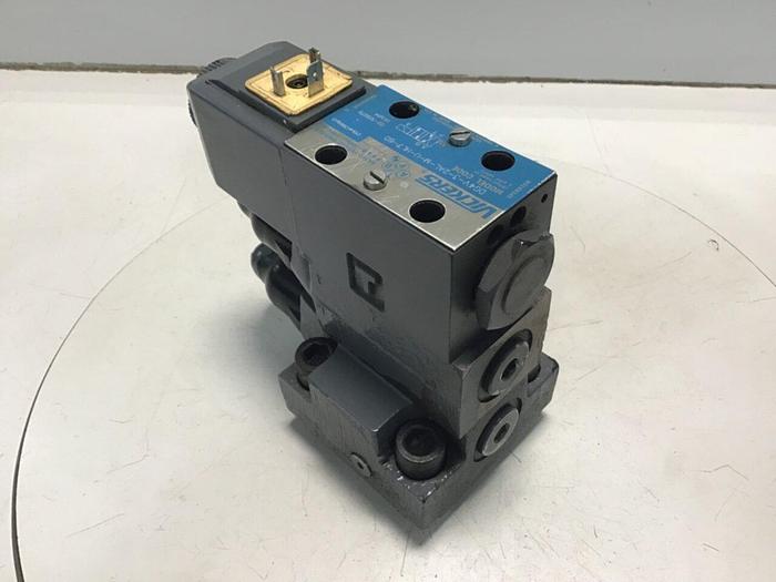 Used VICKERS Valves DG4V-3-2AL-M-U-HL7-60 Used