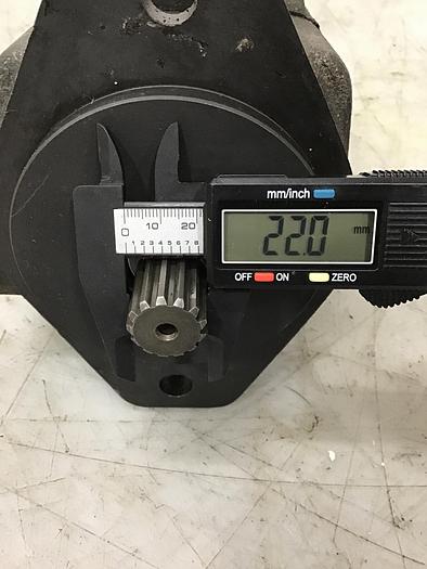 Used MANNESMAN DEMAG Pump PVV2-1X/068RJ15PVB Used #139200