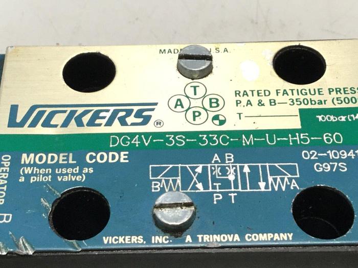 Used VICKERS Valve DG4V-3S-33C-M-U-H5-60 #110081