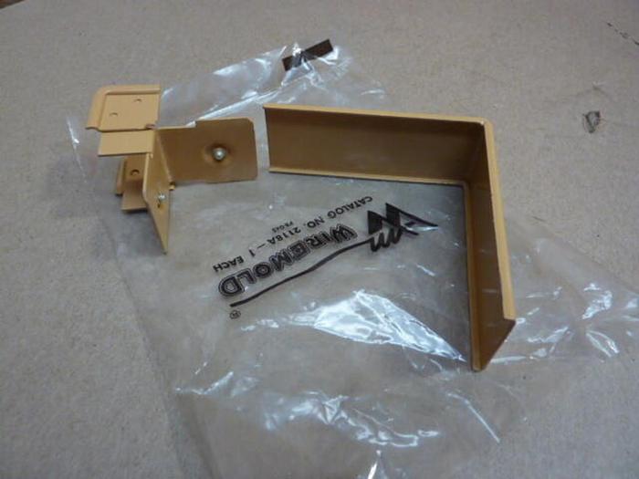 WIREMOLD corner coupling 2118A #29579