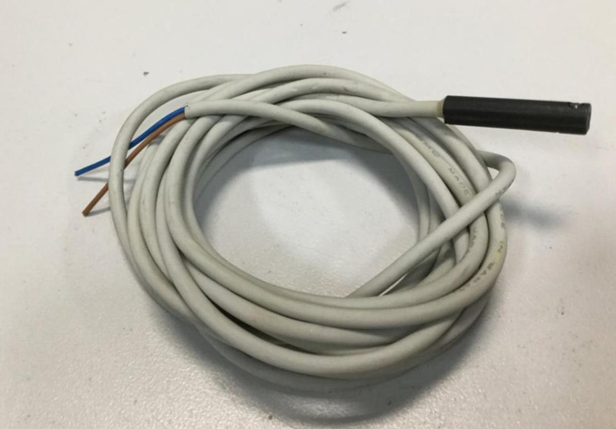 Used SMC Sensor D-F9B USED