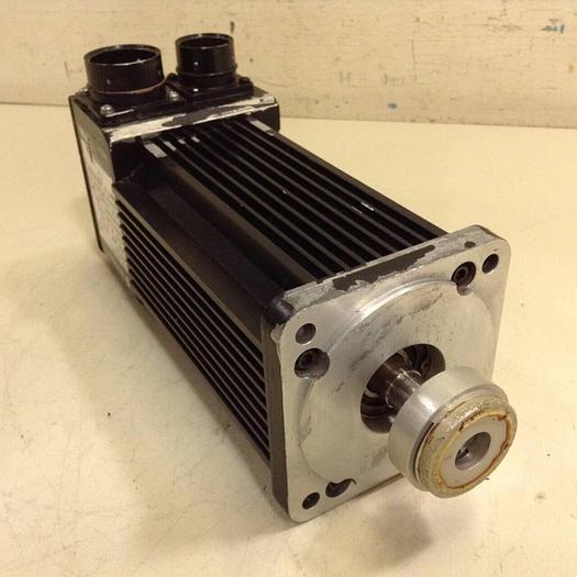 Used ALLEN BRADLEY AC Servo Motor 1326AS-B330H-21 SER A Used