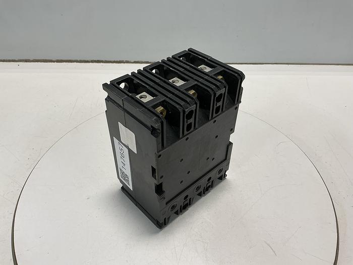 Used SQUARE D FAL36030 CIRCUIT BREAKER