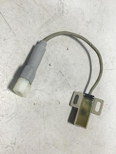 Used FUJI ELECTRIC Proximity Switch PE-B4D3 #128423