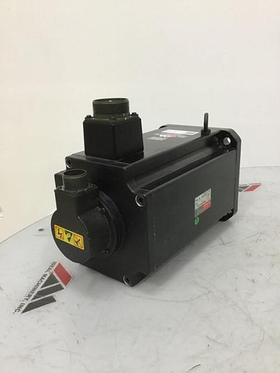 Used SANYO DENKI Servo Motor P60B18750LXF24 Used