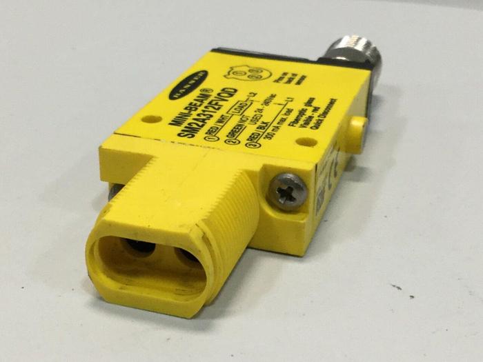 Used BANNER ENGINEERING Sensor SM2A312FVQD #104422