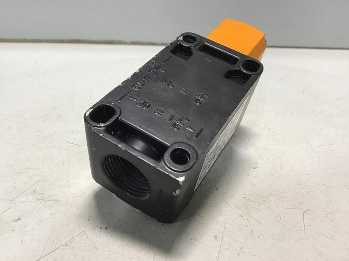 Used SIEMENS Limit Switch 3SE3 120-1J-ZX #121121