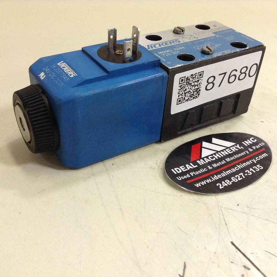 Used VICKERS Valve DG4V-3-2A-M-U-H7-60 Used