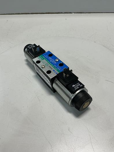 Used VICKERS DG4V-3S-6C-M-U-HL7-60-EN490