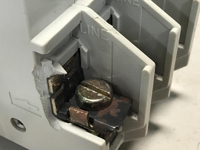 Used ALLEN BRADLEY 20 Amp Circuit Breaker 1492-CB3/G200 SER A #119617