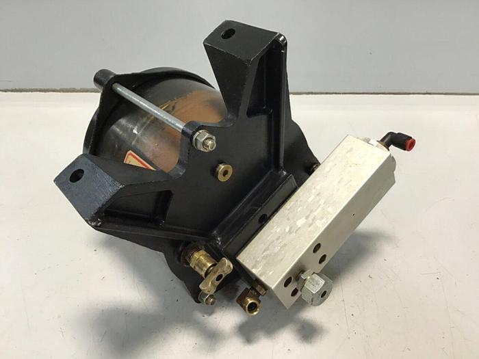 Used LUBRIQUIP TRABON Lubricator 521-300-180 USED