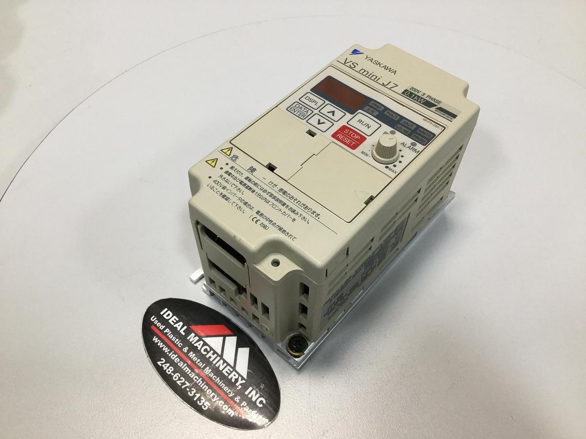 Used YASKAWA VS Mini J7 Inverter CIMR-J7AA20P1 USED