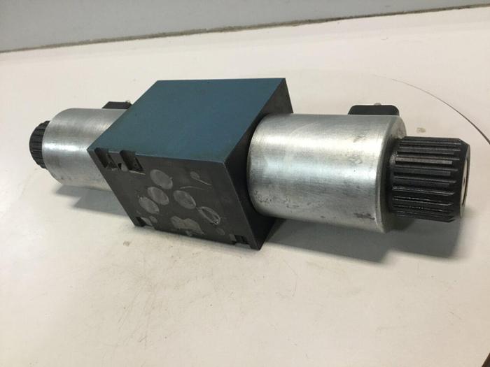 Used BOSCH Valve 0 810 001 776 #102464