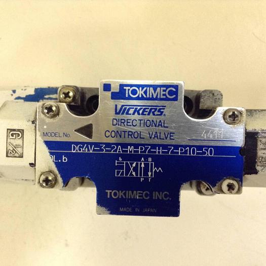 Used VICKERS Directional Control Valve DG4V32AMP7H7P1050 #80192