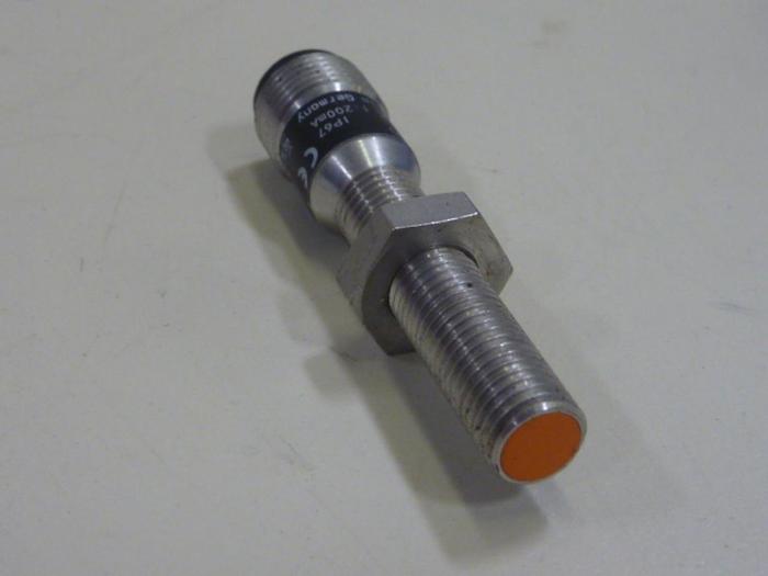Used IFM Proximity Switch IE5090 #62576
