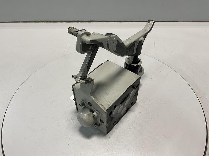 Used PARKER D3ML4BN10X4384