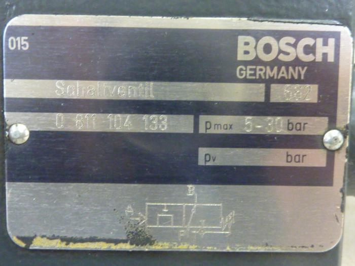 Used BOSCH Valve 0 811 104 133 #47216