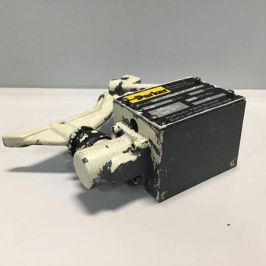 Used PARKER Directional Control Valve D3ML4B10X4384 #91605