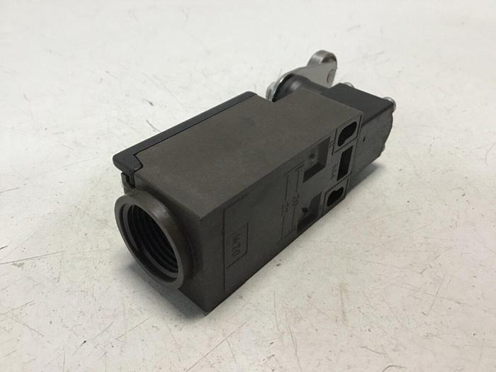 Used SCHMERSAL Limit Switch TV14H236-20ZM20-1807 #121920