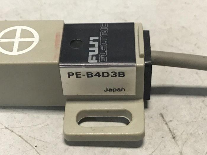 Used FUJI ELECTRIC Proximity Switch PE-B4D3 #128367