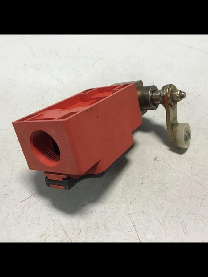 Used BERNSTEIN Limit Switch ENK-UV1Z AHS Used