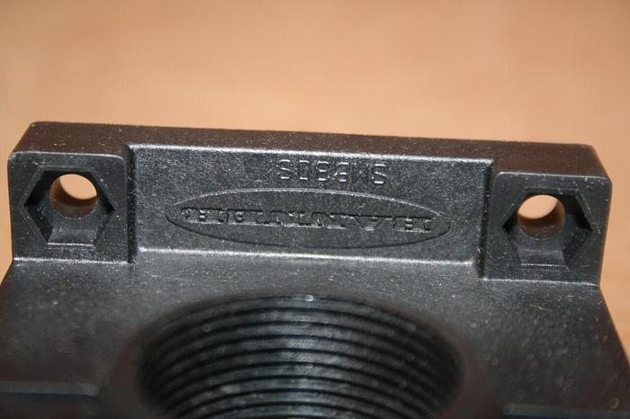 BANNER ENGINEERING Sensor Bracket SMB30S New DNL SCRAPPED