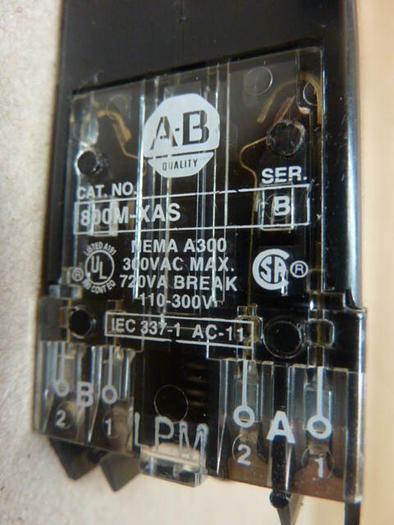 Used ALLEN BRADLEY Push Button 800MR-QA24S GREEN #30418
