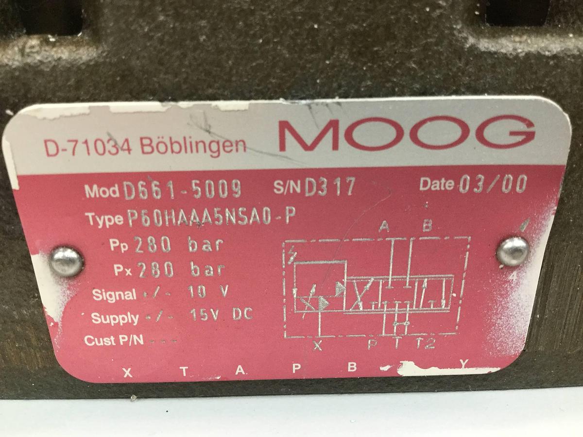 Used MOOG D661-5009 SERVO JET HYDRAULIC VALVE USED 