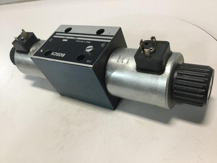 Used BOSCH Valve 0 810 001 776 #102464