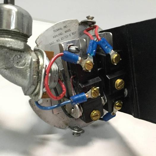 Used FENWAL CONTROLS Thermoswitch 22710-0 #93326