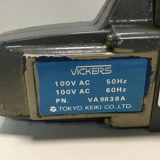 Used VICKERS Valve DG4V36CPLT10JAS329 #99404