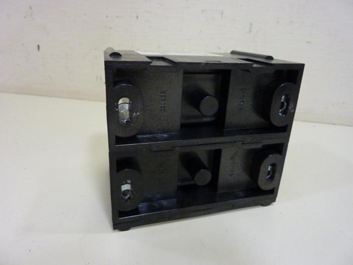 Used FERRAZ SHAWMUT Fuse Block 67492 #57114