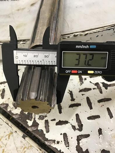 Used ENGEL Injection Screw 5562-300-03-02-095 Used