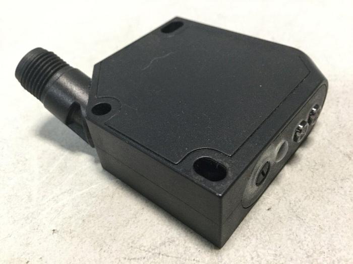 Used BALLUFF Photoelectric Sensor BOS 26K-PA-1HC-S4-C #101230