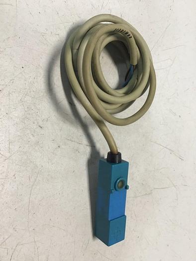 Used YAMATAKE Proximity Switch FL2-4A6S #128200